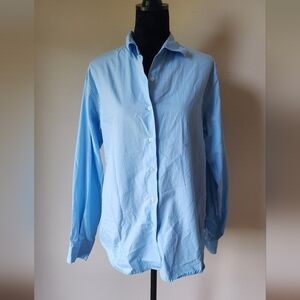 Vintage Chic Natural Women's 100% Cotton Light Blue Women's Button Down Sz M.